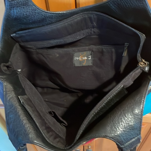 Winged Heart Mae and J Over the Shoulder Handbag - Picture 5 of 12